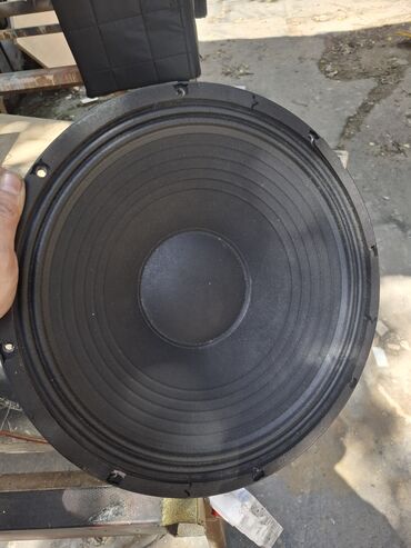 bose: İşlənmiş Bose Kolonka, Növ - Sabvufer, rəng - Qara