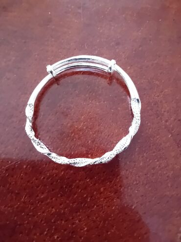 čvrste narukvice: Bangle, Material: Silver