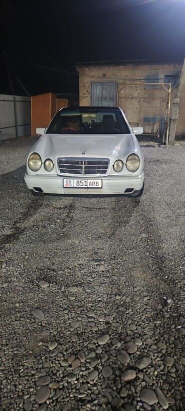 Mercedes-Benz: Mercedes-Benz E-Class: 1998 г., 2 л, Автомат, Бензин, Седан