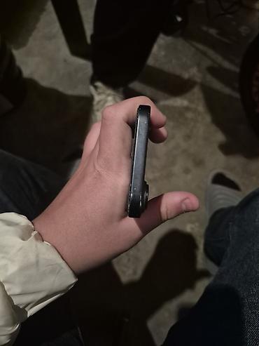 Apple iPhone: IPhone 16, 128 GB, Qara, Simsiz şarj, Face ID — 6