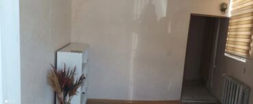 Информатика: 13 м², 1 комната, Электричество, Водопровод, Интернет