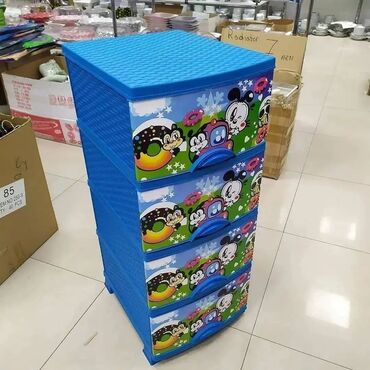 Komodlar: Yeni, Güzgüsüz — 13