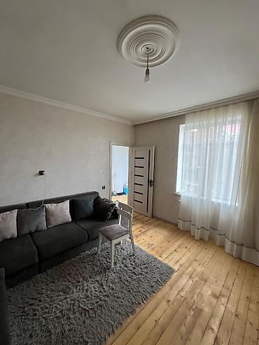 yevlaxda satilan evler: 2 otaqlı, 45 kv. m, Kredit yoxdur, Orta təmir — 6