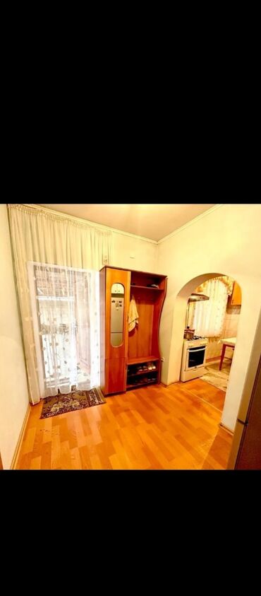 снять домик в горах бишкек: 60 м², 3 комнаты, Парковка, Сарай, Забор, огорожен