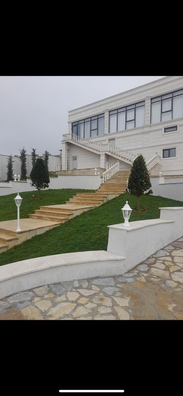 Çöl bitkiləri: Qazonun satışı çatdırılması, qazonun düzülməsi, köhnə qazonun