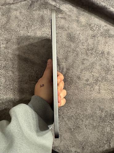 apple ipad mini: Ipad 7 mini 128 gb 93% pil ekraninda yungul cat var ustada olmuyub — 4