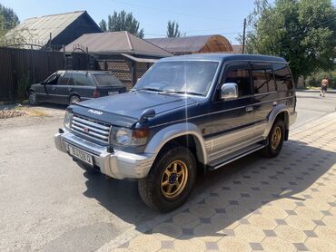 купить фронтальный погрузчик бу: Mitsubishi Pajero: 1996 г., 2.5 л, Автомат, Дизель, Внедорожник
