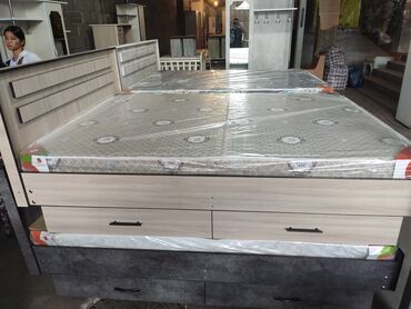 Двуспальные кровати: Новые двуспальные кровати
1.5 на 2 — 3