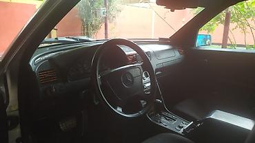 mercedes rolu: Mercedes-Benz : 2.2 l | 1995 il Sedan — 3