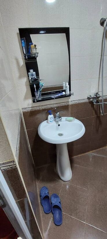 Uzunmüddətli kirayə mənzillər: Xalqlar dostluğu m/s-na piyada 5 dəqiqə, babək prospekti, 5 mərtəbəli -da lalafo.az — 5 Uzunmüddətli kirayə mənzillər: Xalqlar dostluğu m/s-na piyada 5 dəqiqə, babək prospekti, 5 mərtəbəli — 5