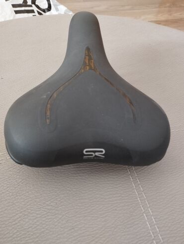 CD, DVD disklər və kassetlər: Selle Royal Lookin velosiped oturacağı - Brend/model: Selle Royal