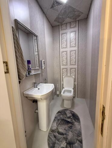 Uzunmüddətli kirayə mənzillər: Uzun muddetli verirem Maklerlerle islemirik . Menzil Qara Qarayevdedi — 12