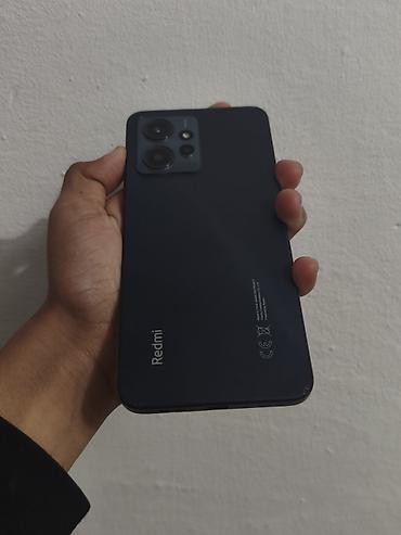 Смартфон Redmi (серия с прямыми гранями и блоком из двух основных