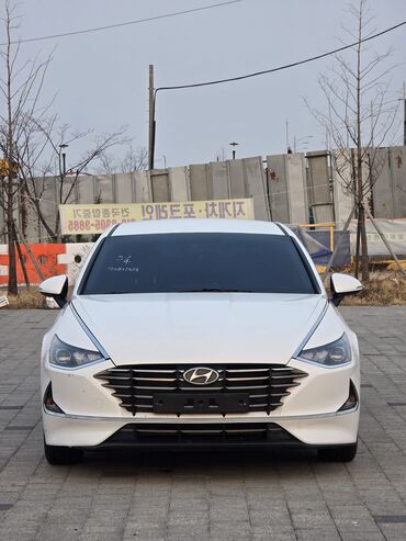 Транспорт: Hyundai Sonata: 2021 г., 2 л, Робот, Газ, Седан