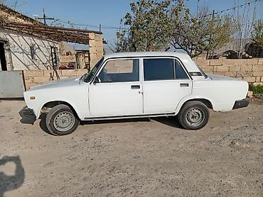 paneler: VAZ (LADA) 2107: 1.6 l | 2005 il Sedan — 1