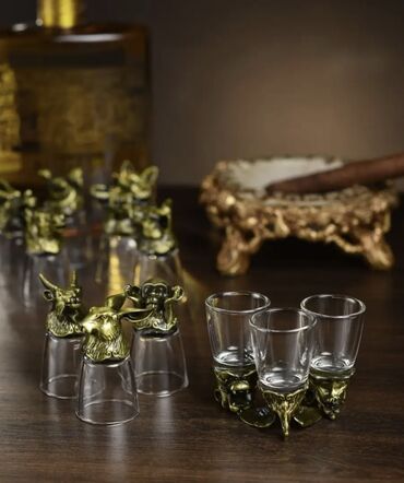 Наборы посуды: Набор рюмок в подарочной коробке. Стопки перевертыши. 12 штук Стекло at lalafo.kg — 6 Наборы посуды: Набор рюмок в подарочной коробке. Стопки перевертыши. 12 штук Стекло — 6