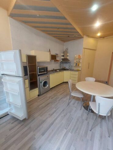 Uzunmüddətli kirayə mənzillər: ÇOX TƏCİLİ SUPER MƏNZƏRƏLİ. KİRAYƏ MƏNZİL Mənzil, Şəhərin mərkəzində — 10