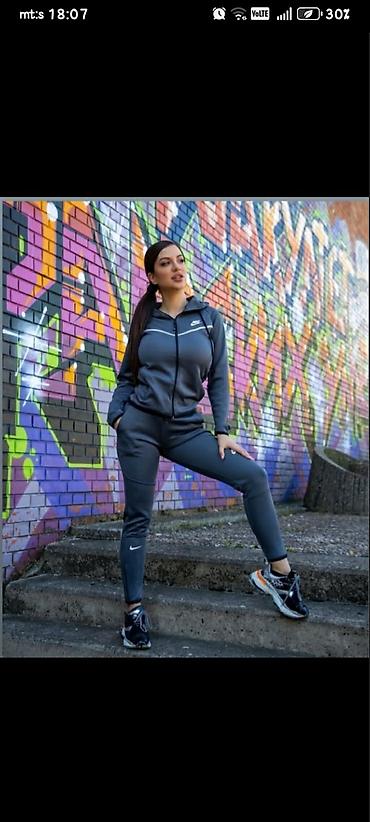 Gornji i donji deo: Mokra likra
m, l, xl, 2xl
3000 din na lalafo.rs — 24 Gornji i donji deo: Mokra likra
m, l, xl, 2xl
3000 din — 24