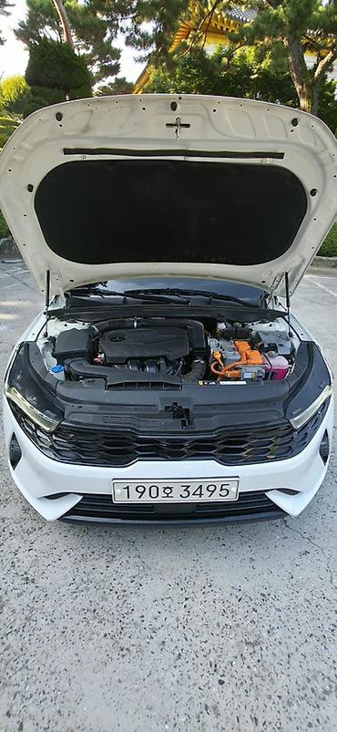 мати 2: Kia K5: 2022 г., 2 л, Автомат, Гибрид, Седан — 6