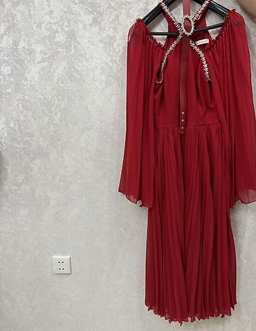 ağ donlar: Zərif ziyafət donları kolleksiyası - Qırmızı şifon don: açıq çiyinli — 1