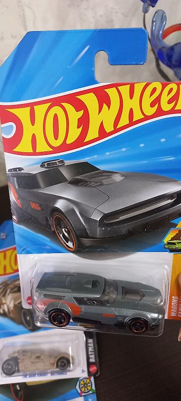 Модели автомобилей: Набор коллекционных машинок Hot Wheels (масштаб 1:64) в блистерах — 4