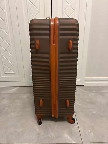 İdman və istirahət: Böyük ölçülü sərt korpuslu səyahət çantası (suitycase) - Rəng — 4