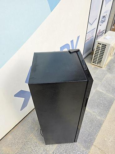 Soyuducu vitrinləri: Vitrin soyuducu Remta 139LT REMTA BC-139T — Şüşə Qapılı Soyuducu — 15