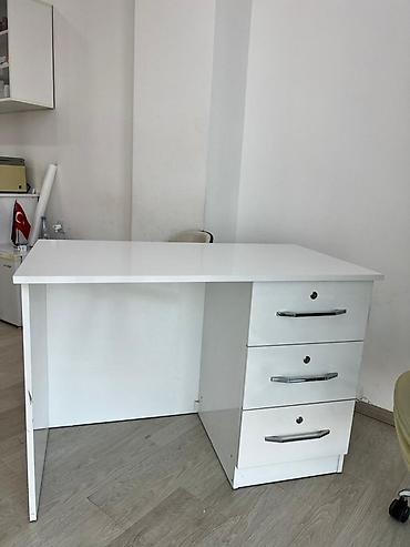 divan ofis: Estetik/ofis mebeli dəsti - Material: ağ MDF/LDSP, parlaq səth, metal — 2