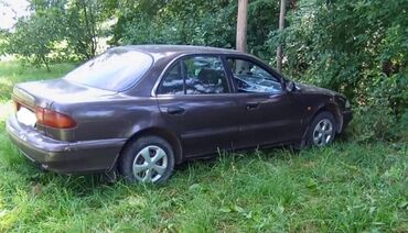 прадаю саната: Hyundai Sonata: 1995 г., 1.8 л, Механика, Бензин, Седан