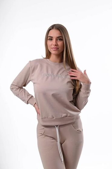 Gornji i donji deo: 2900 — 1