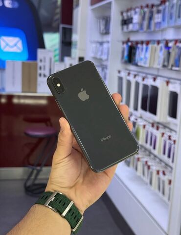 Apple iPhone: IPhone Xs, Б/у, 64 ГБ, Зарядное устройство, Защитное стекло, Кабель, 74 %