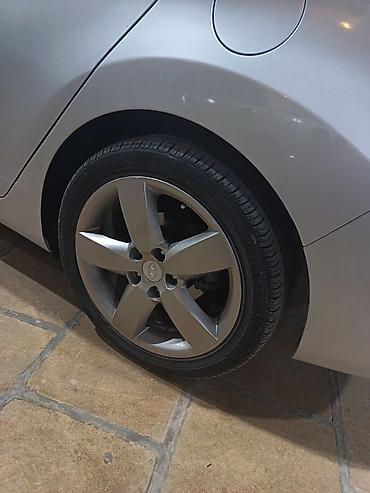 азербайджан авто: Hyundai orijinal 5-şüalı yüngül lehimli disklər və təkər komplekti - — 2