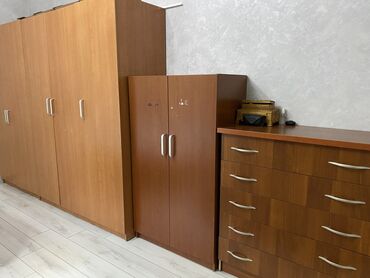 Спальные гарнитуры: Спальный гарнитур, Б/у, Двуспальная кровать, Белоруссия, Дерево, Самовывоз