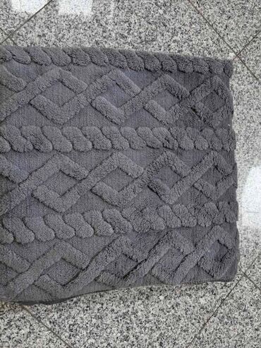 Ugaone garniture: Flekeri komplet 
Dimenzije 70x70,150x70,200x70cm — 2