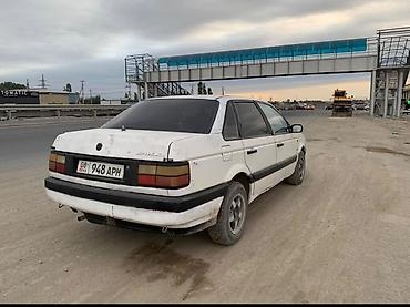 Volkswagen: Volkswagen Passat: 1988 г., Седан — 5