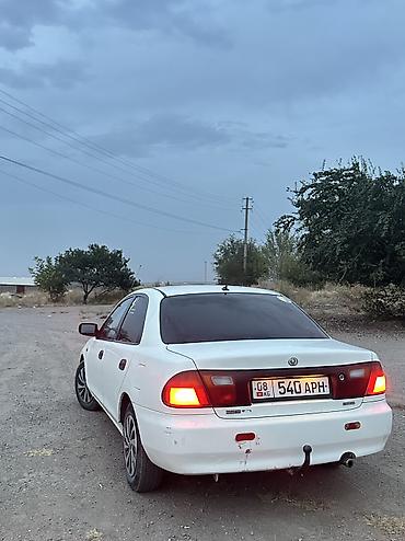 Продажа авто: Mazda 323: 1995 г., Бензин, Седан — 3