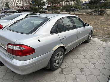 Унаа: Mazda 626: 2001 г., 2 л, Кол менен иштөөчү, Бензин, Седан — 5