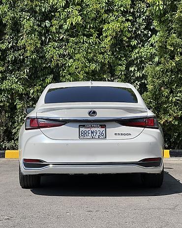 бетоно контакт: Lexus ES: 2020 г., 2.5 л, Вариатор, Гибрид, Седан — 6