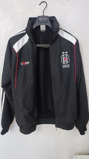 iks baks: Beşiktaş (BJK) temalı kişi idman dəsti - İki hissədən ibarət: üst — 1