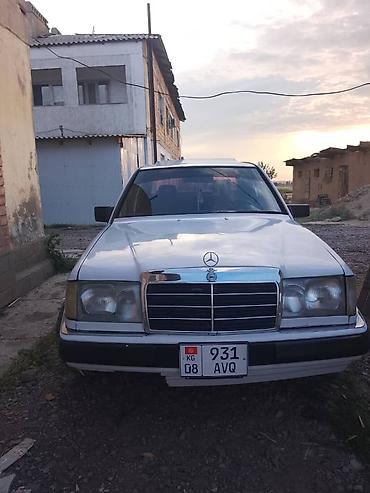 мэрседес 124: Mercedes-Benz W124: 1989 г., Механика, Седан — 1