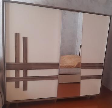 embawood yataq mebeli: Güzgülü sürgülü qapılı şkaf Razılaşma yolu ilə satılır. Sağlam — 1