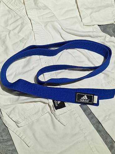 kombat şalvar: Karate paltarı yaxşı vəziyyətdədir. 11-13 yaş üçün uyğundur. hər — 4