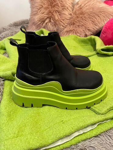 crne air max: Ankle boots