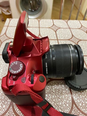 foto aparatların satışı: Продаю Canon 1100D в идеальном состоянии. Полупрофессиональная