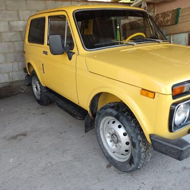 зимние шины на ниву 21214: ВАЗ (ЛАДА) 4x4 Niva: 1983 г., 1.7 л, Механика, Бензин, Жол тандабас