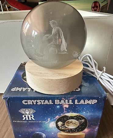 stol üstü lampa: Kristal Kürə Lampa – “CRYSTAL BALL LAMP” - Şüşə/kristal kürə və taxta — 1