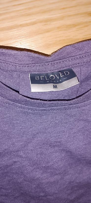 pull and bear helanke: Ženska majica Beloved Woman – veličina M - Boja: ljubičasta - Kroj — 2