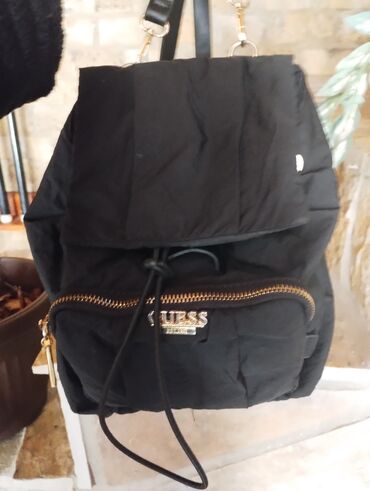 Handbags: Ranac torba jako lep i praktičan malo nošen