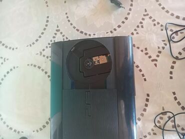 ps3 disk: ÜNVAN.LƏNKARAN ŞİLƏVAR KƏNDİ 20 OYUN 500 YADDAŞ 2 PULT DONMA QIZMA YOX