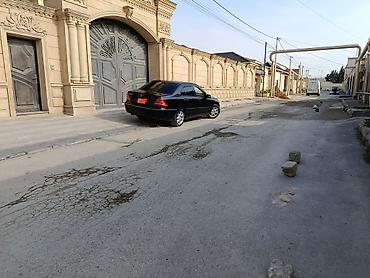 w203 radiator: Mercedes-Benz C 240: 2.4 l | 2001 il Sedan — 3